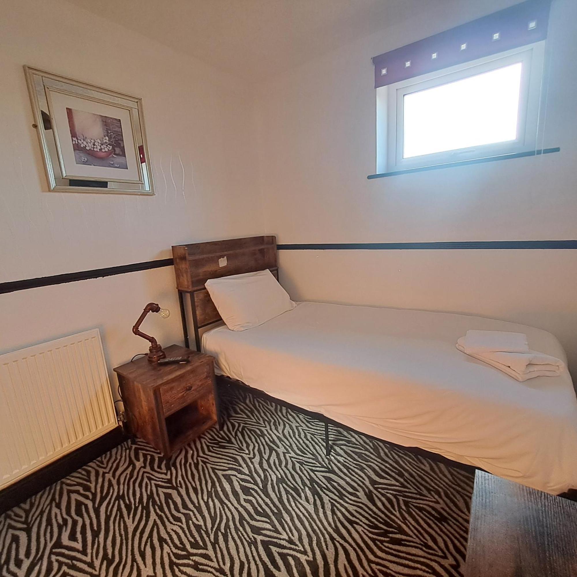 Boathouse Hotel Holyhead Luaran gambar